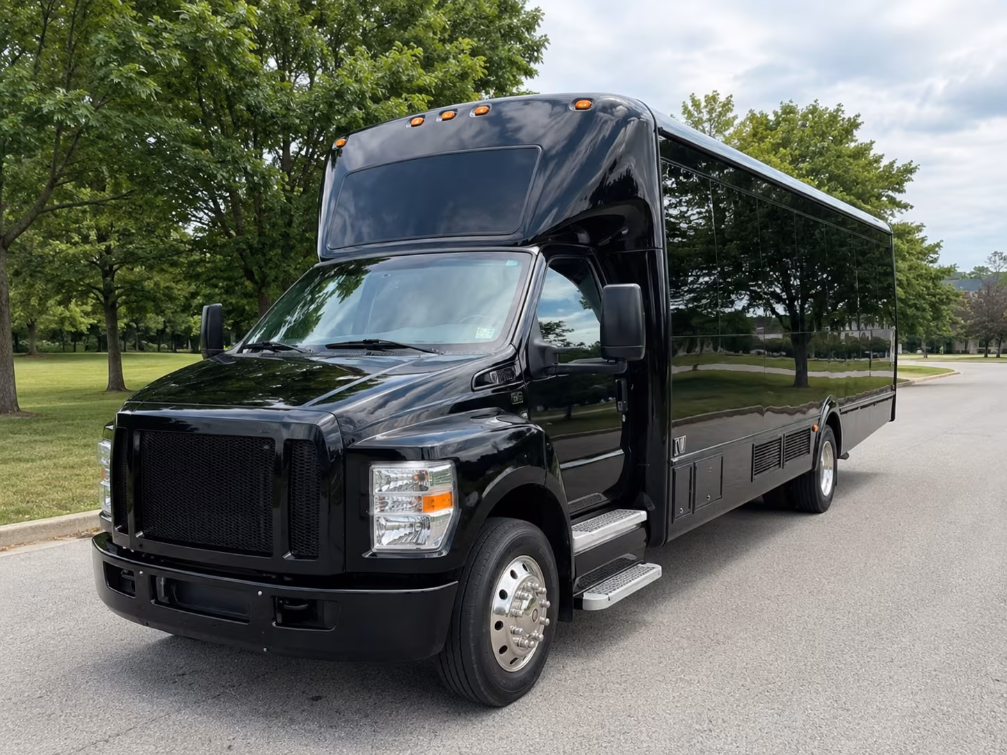 party buses in bartlett that make prom night unforgettable